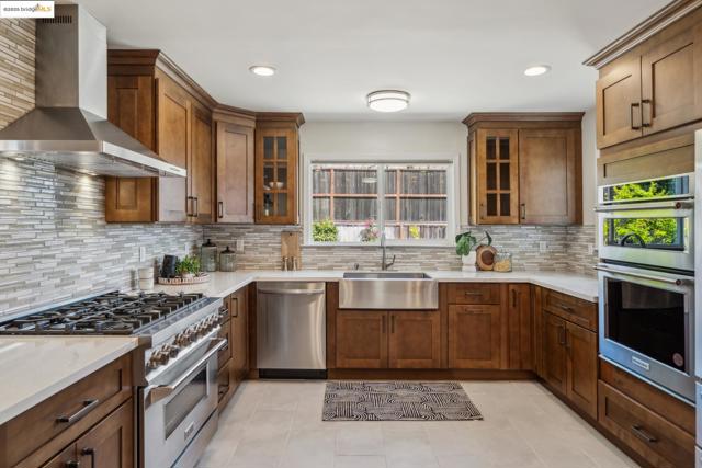 4545 Gregory Way, Richmond CA: https://media.crmls.org/mediaz/baef2d85-1d3c-4ab6-8945-b124154c9939.jpg