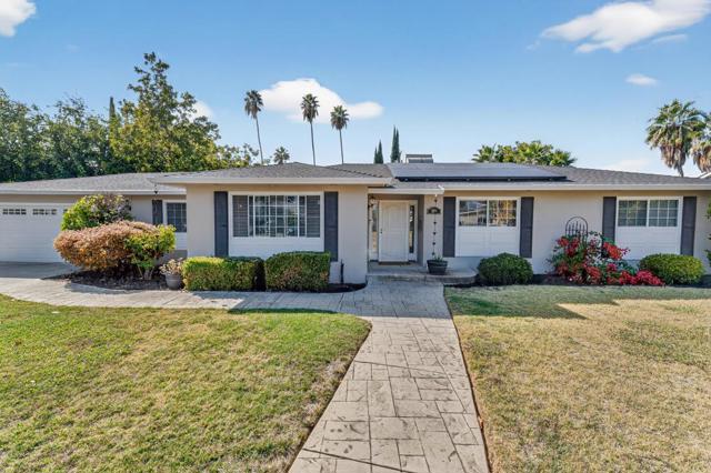 1110 California Avenue, Dos Palos CA: https://media.crmls.org/mediaz/baf005d3-a861-4290-92af-9ea77d2e39c2.jpg