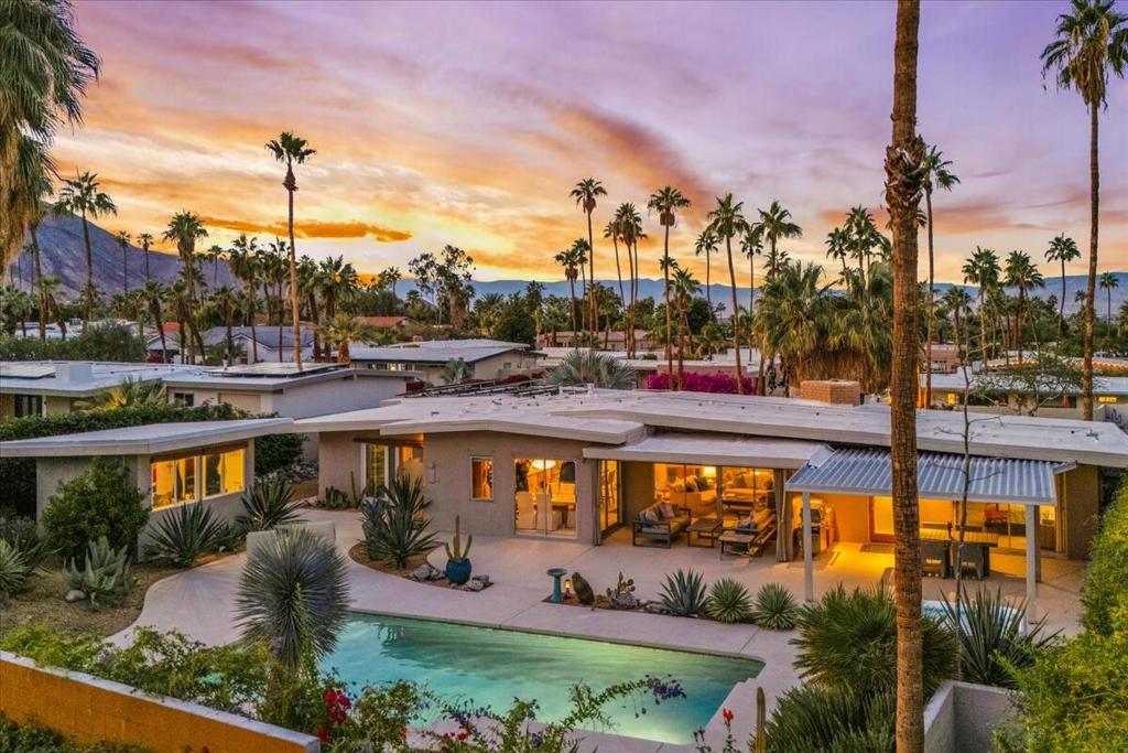 MLS #219139146DA image #2