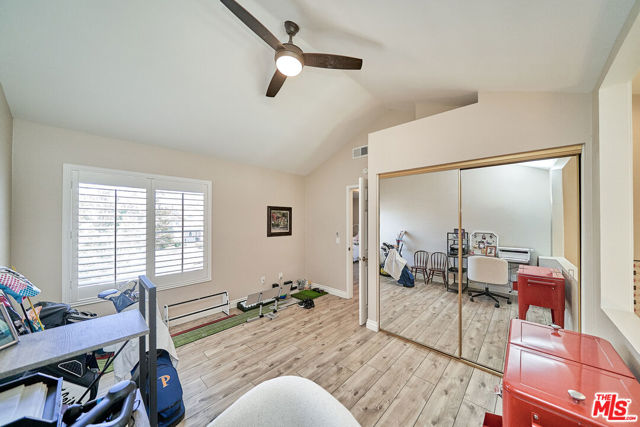 38574 Lochinvar Court, Murrieta CA: https://media.crmls.org/mediaz/baf15acb-d0bb-4492-867b-3b6b0d1ff78c.jpg