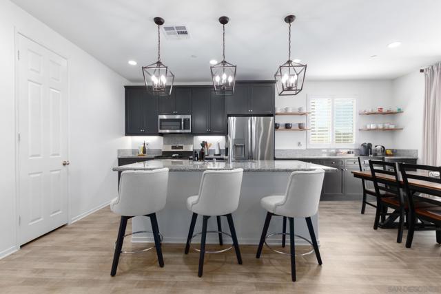 29089 Soraya, Lake Elsinore CA: https://media.crmls.org/mediaz/baf1680e-2557-41f8-9029-b9390392ddfd.jpg