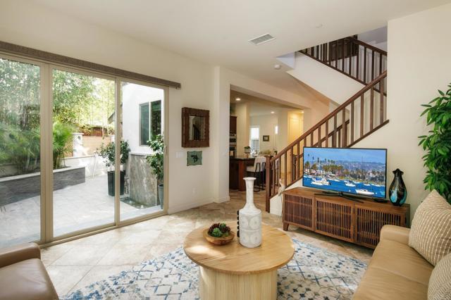 674 Calypso Pl, Encinitas CA: https://media.crmls.org/mediaz/baf18420-fc5b-4c2c-b5ea-59c6d1a76c78.jpg