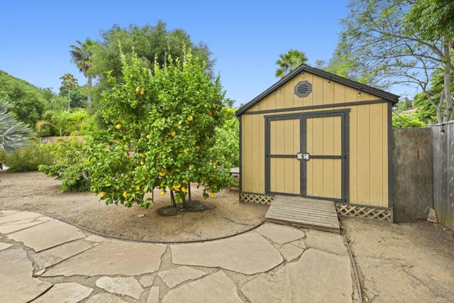 Detail Gallery Image 33 of 52 For 3625 Laketree Dr, Fallbrook,  CA 92028 - 3 Beds | 2 Baths