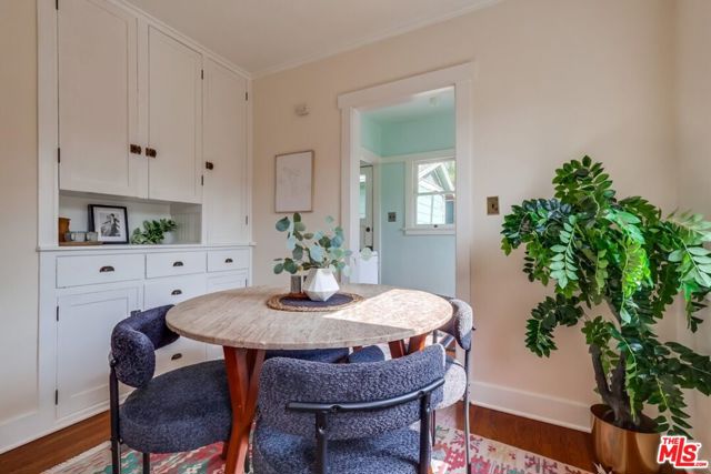 1105 E Claremont Street, Pasadena CA: https://media.crmls.org/mediaz/baf2d658-5c44-48da-a0d7-9c9478b0f3cb.jpg