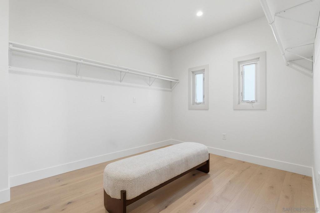 2409 Evergreen St - photo 16