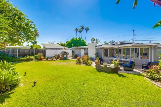 5072 Acuna Street, San Diego CA: https://media.crmls.org/mediaz/baf36919-8793-42b5-a471-9e1cfb9f6075.jpg