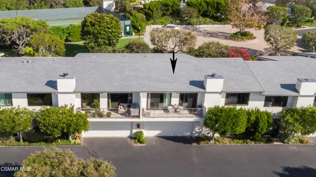 6766 Las Olas Way, Malibu CA: https://media.crmls.org/mediaz/baf63d3d-a6ea-4e7b-9f41-1af7acc3ea34.jpg