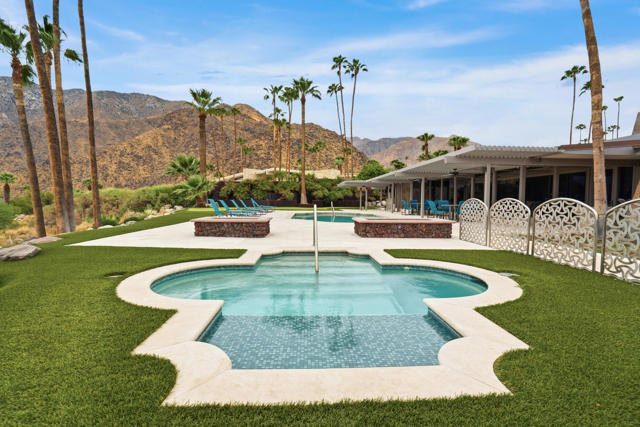 855 W Coronado Avenue, Palm Springs, CA 92262