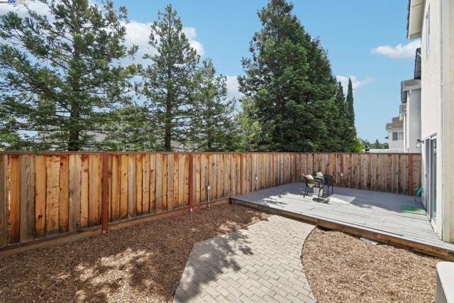 99 Elder Dr, Pacheco CA: https://media.crmls.org/mediaz/baf694ae-8816-4b80-8af9-0e559c8d1464.jpg