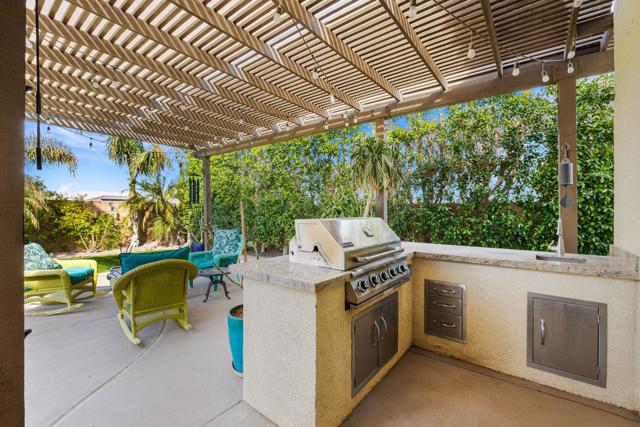 74062 Jeri Lane, Palm Desert CA: https://media.crmls.org/mediaz/baf7601c-eec3-4fc3-96bc-0d7273e975a3.jpg