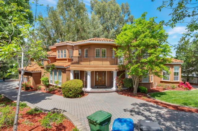 12189 Parker Ranch Road, Saratoga CA: https://media.crmls.org/mediaz/baf95719-5c6c-41c4-9486-d3c342d25368.jpg