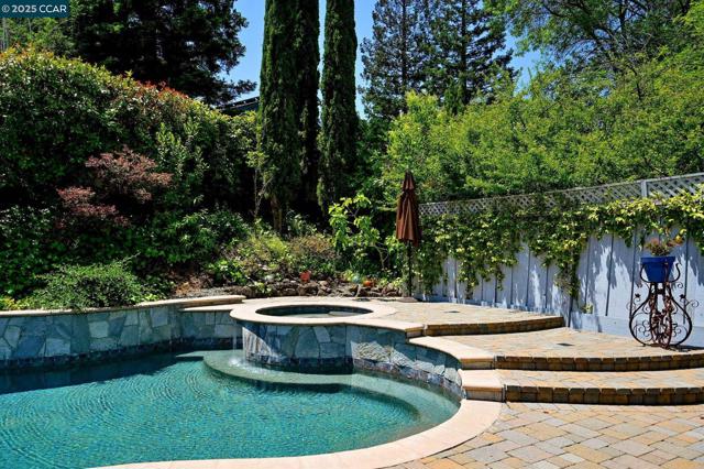 2 Kulani Ln, Pleasant Hill CA: https://media.crmls.org/mediaz/baf9bd4a-f214-4dd2-a12e-cdc372751597.jpg