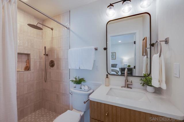 4439 Limerick Way, San Diego CA: https://media.crmls.org/mediaz/bafa0ff3-8e4a-4cbe-ac08-d6880de7b2b6.jpg