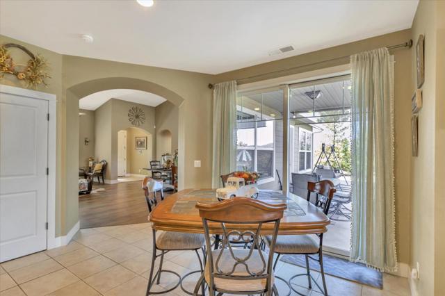 46347 Opah Drive, Ahwahnee CA: https://media.crmls.org/mediaz/bafa1466-6661-402a-958d-a9fe32f86aed.jpg