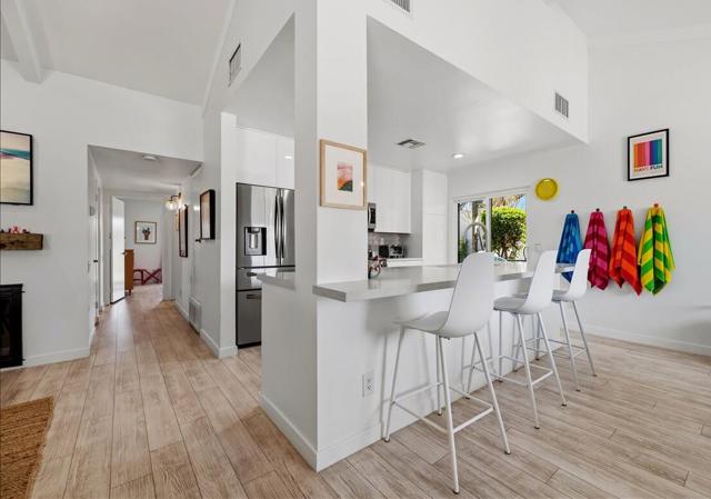 2134 S Sunshine Circle, Palm Springs, CA 92264