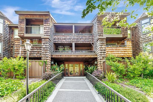 95 Church Street, Los Gatos CA: https://media.crmls.org/mediaz/bafaefd1-6dc8-4cc4-bacd-6b63d7a224e0.jpg