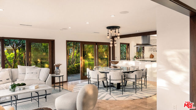 7221 Birdview Avenue, Malibu CA: https://media.crmls.org/mediaz/bafb2014-e41e-45a5-a07a-8e27ffdb19ce.jpg