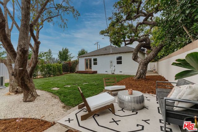 3501 Hillcrest Drive, Los Angeles CA: https://media.crmls.org/mediaz/bafb59a0-fbbb-4a66-bf30-fa3372afd7a2.jpg
