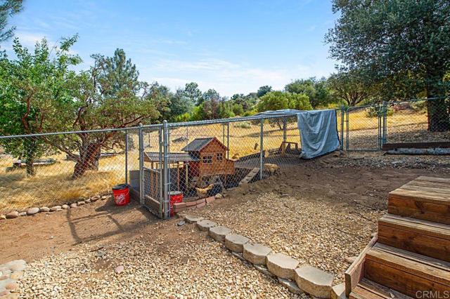 Image 19 of 39 For 8025 Lilac Lane