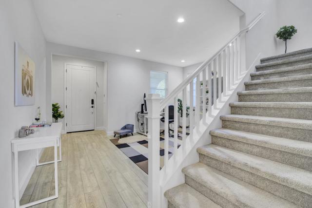 871 Cordoba Way, Hollister CA: https://media.crmls.org/mediaz/bafbbe58-5ba9-4dba-91b2-32d5ea188ba2.jpg