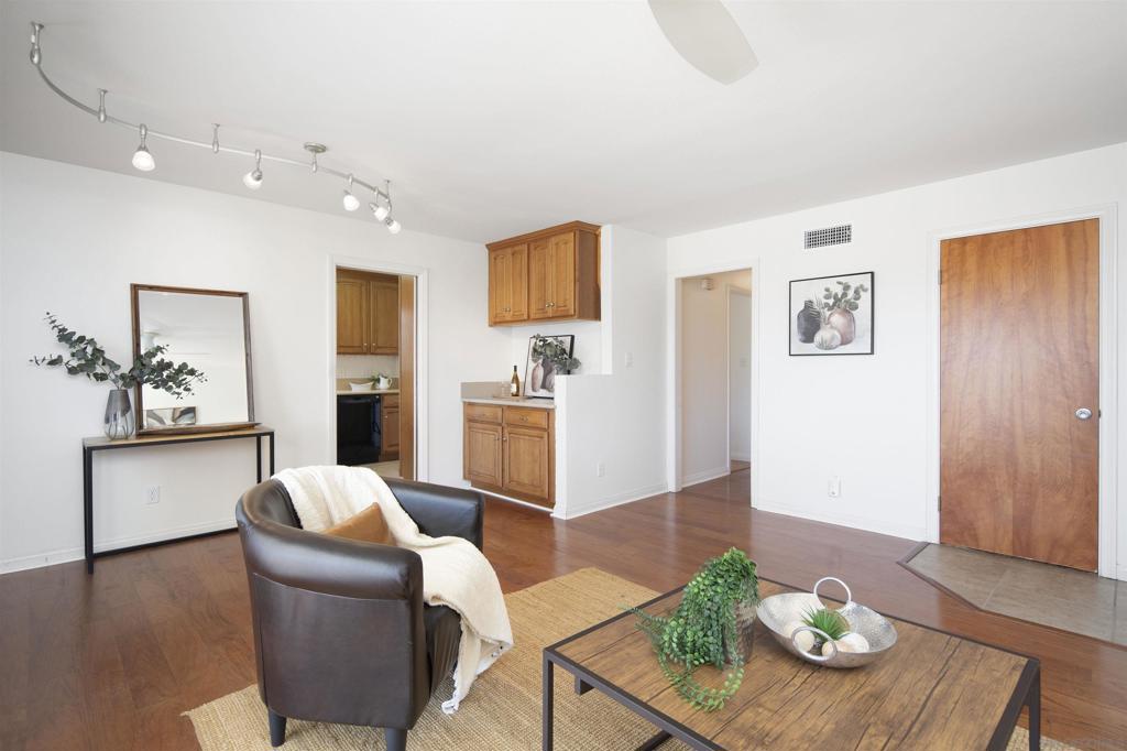 4672 Mount La Platta Dr - photo 4