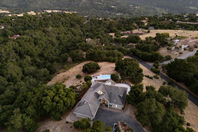 31499 Via Las Rosas, Carmel Valley CA: https://media.crmls.org/mediaz/bafc8a8d-d89b-4b95-82c7-d269409a7e5f.jpg