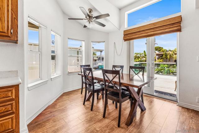 6550 Ponto Dr, Carlsbad CA: https://media.crmls.org/mediaz/bafcd940-b4fa-4add-824c-5ea5dc8167f1.jpg