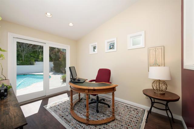 Image 12 of 39 For 8939 Oviedo Street