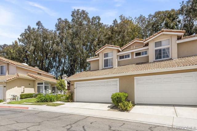 11781 Caminito De Las Missiones, San Diego CA: https://media.crmls.org/mediaz/bafdf58f-c9c9-4e3d-b3d3-9fe0acadabd8.jpg