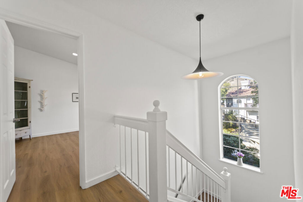 MLS #25494405 image #33