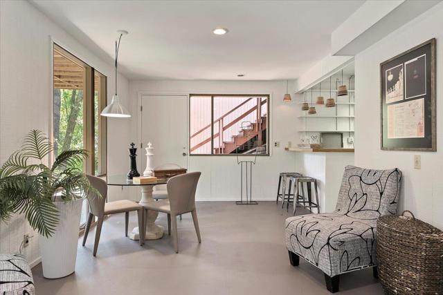 16310 Oakhurst Drive, Monte Sereno CA: https://media.crmls.org/mediaz/bafe7efd-26d0-42da-be42-bbcb91d32d61.jpg