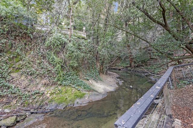 560 River Drive, Boulder Creek CA: https://media.crmls.org/mediaz/bafef204-312c-4914-b073-1fd8a1fbdfd2.jpg