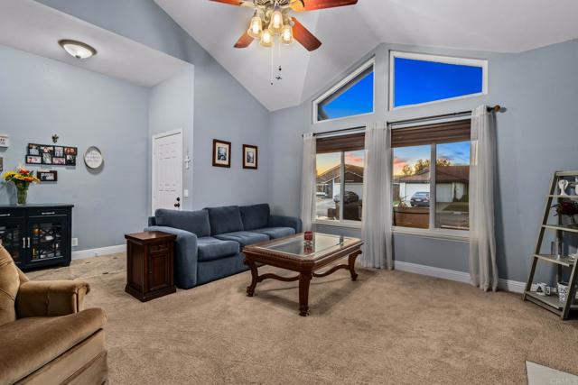 Home for Sale in Lakeside
