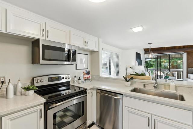 2313 Ticonderoga Drive, San Mateo CA: https://media.crmls.org/mediaz/bb002a19-903a-45f5-baea-a60b9dc1035e.jpg