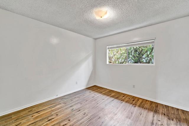 328 30 9th St, Del Mar CA: https://media.crmls.org/mediaz/bb0034db-1d72-4a19-a62e-ad57cc408609.jpg