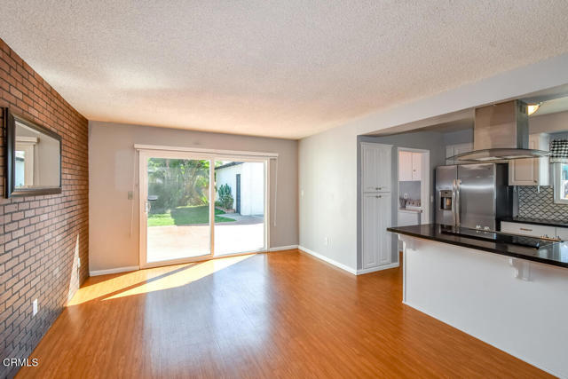 517 View Crest Drive, Montebello CA: https://media.crmls.org/mediaz/bb016f27-efce-41c4-8676-8a99380487cb.jpg