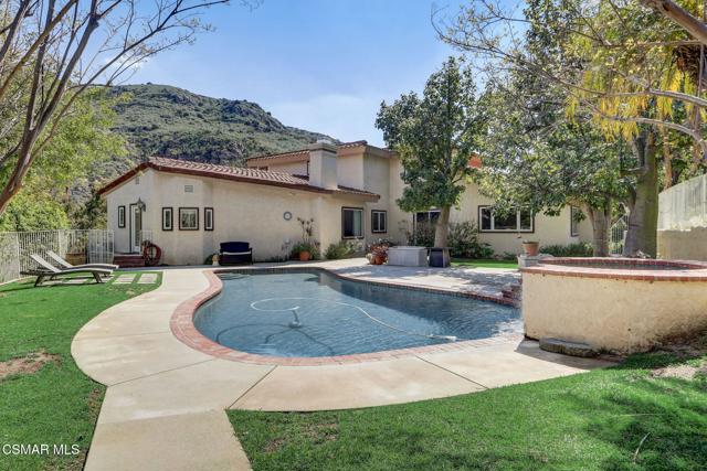 7 Bell Canyon Road, Bell Canyon CA: https://media.crmls.org/mediaz/bb01cc2c-060f-47c3-a43d-83d62dce1d69.jpg