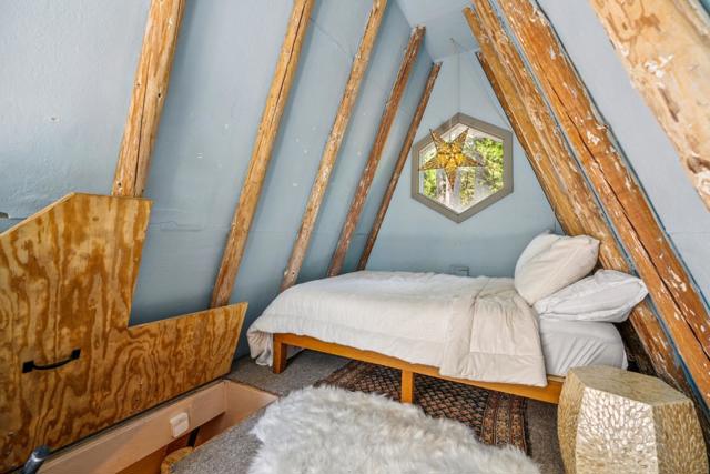 35425 Stonewall Drive, Shingletown CA: https://media.crmls.org/mediaz/bb022284-f138-4ec1-8a20-26d92a8af8d3.jpg