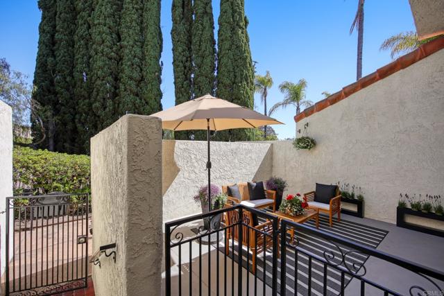 6755 Caminito Del Greco, San Diego CA: https://media.crmls.org/mediaz/bb024d44-2465-424a-9ea4-d332ada2af81.jpg