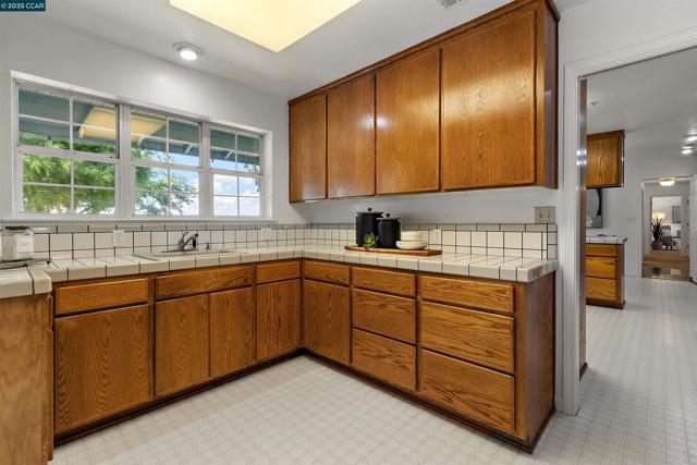 5435 Box R Ranch Rd, Vacaville CA: https://media.crmls.org/mediaz/bb0256ab-f790-4613-b9c6-ccc16d480310.jpg
