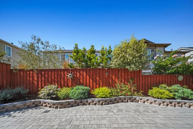 2721 Parkview Way, Marina CA: https://media.crmls.org/mediaz/bb02d83a-cc90-48e2-98bc-a7aedbe1c3eb.jpg