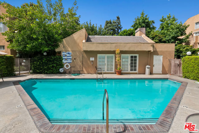 18730 Hatteras Street, Tarzana CA: https://media.crmls.org/mediaz/bb047982-afbf-4c1f-92e1-494c17d12b74.jpg