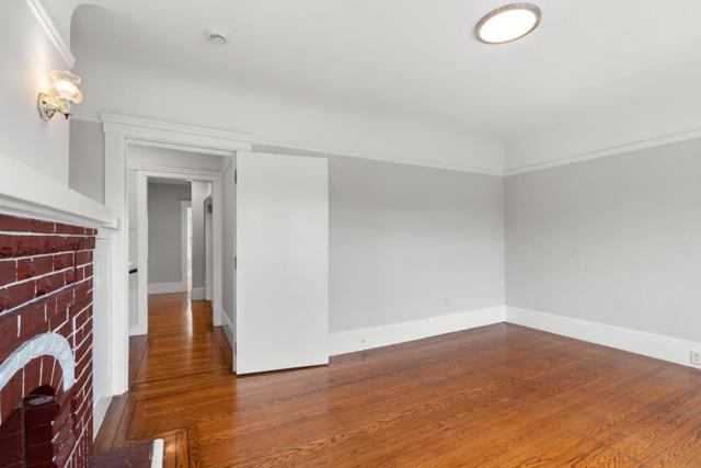 189 Lee Avenue, San Francisco CA: https://media.crmls.org/mediaz/bb0595b2-478e-431c-af09-73dd9f6766bd.jpg