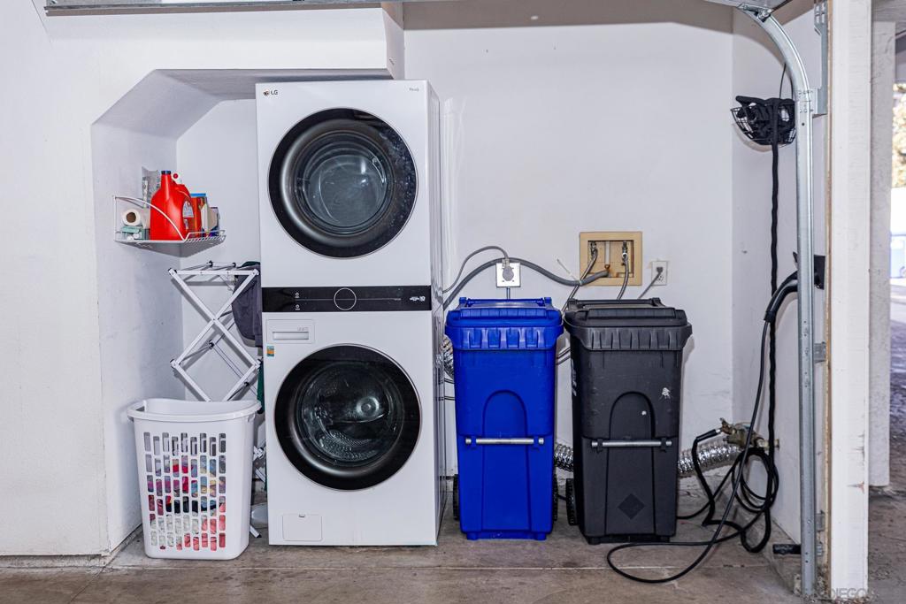 MLS #250043033SD image #33