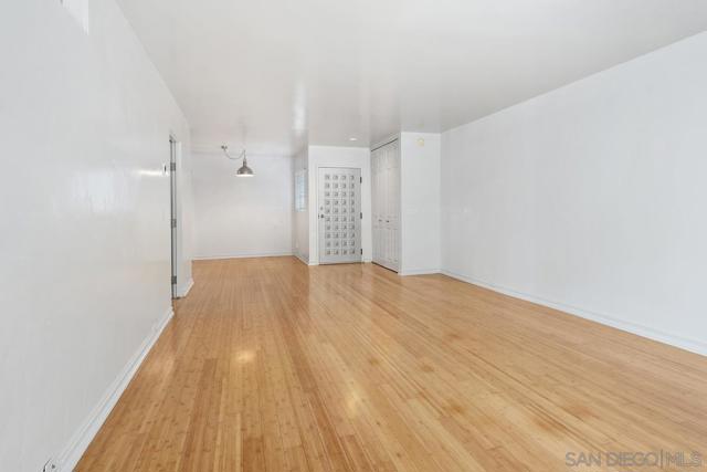 2600 Torrey Pines Rd, La Jolla CA: https://media.crmls.org/mediaz/bb0716be-f7ed-4e16-9d8c-6f5e6559d8c9.jpg