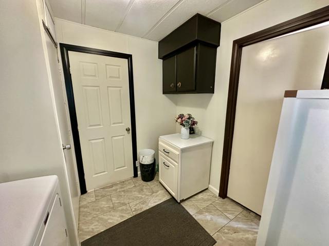 69530 Dillon Road, Desert Hot Springs CA: https://media.crmls.org/mediaz/bb07833f-0eea-4b37-afe4-df476e6073b8.jpg