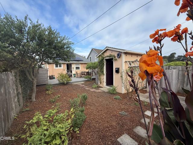 512 N McPherson Street, Fort Bragg CA: https://media.crmls.org/mediaz/bb0861a8-2681-494d-8576-56ea42fb9de1.jpg