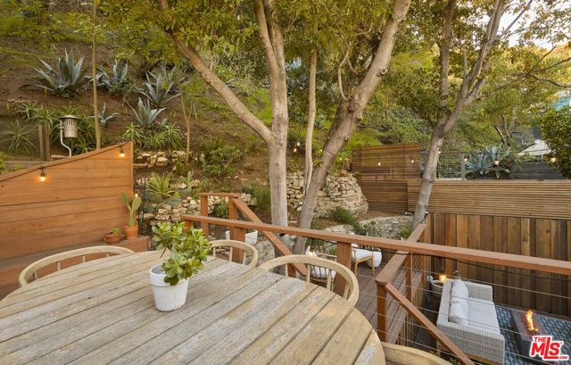 8460 Kirkwood Drive, Los Angeles CA: https://media.crmls.org/mediaz/bb08941f-3b86-461c-b1d3-cfb6be6b1dcf.jpg