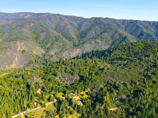 24733 Loma Prieta Avenue, Los Gatos CA: https://media.crmls.org/mediaz/bb097eb7-d394-487f-acf0-080dcf2c87a4.jpg