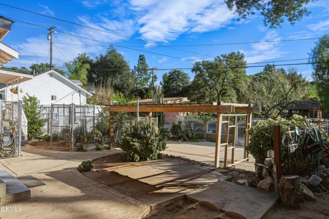 Detail Gallery Image 4 of 41 For 12605 1st Trl, Kagel Canyon,  CA 91342 - 2 Beds | 1 Baths